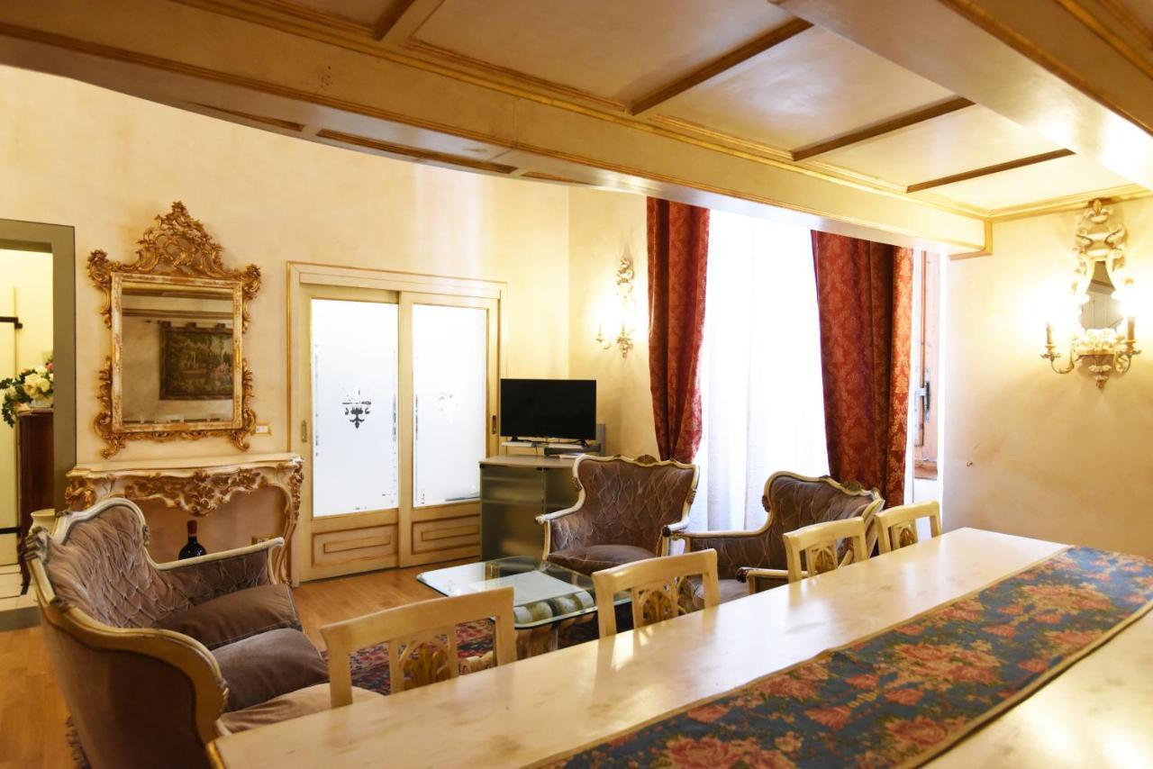 Italian Experience-Suite Medici Loft 8 Florence Buitenkant foto