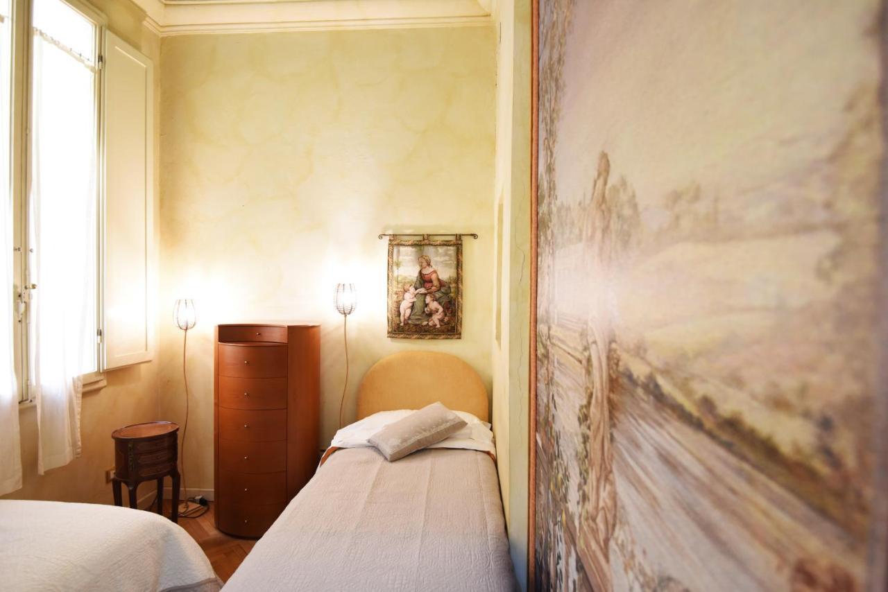 Italian Experience-Suite Medici Loft 8 Florence Buitenkant foto